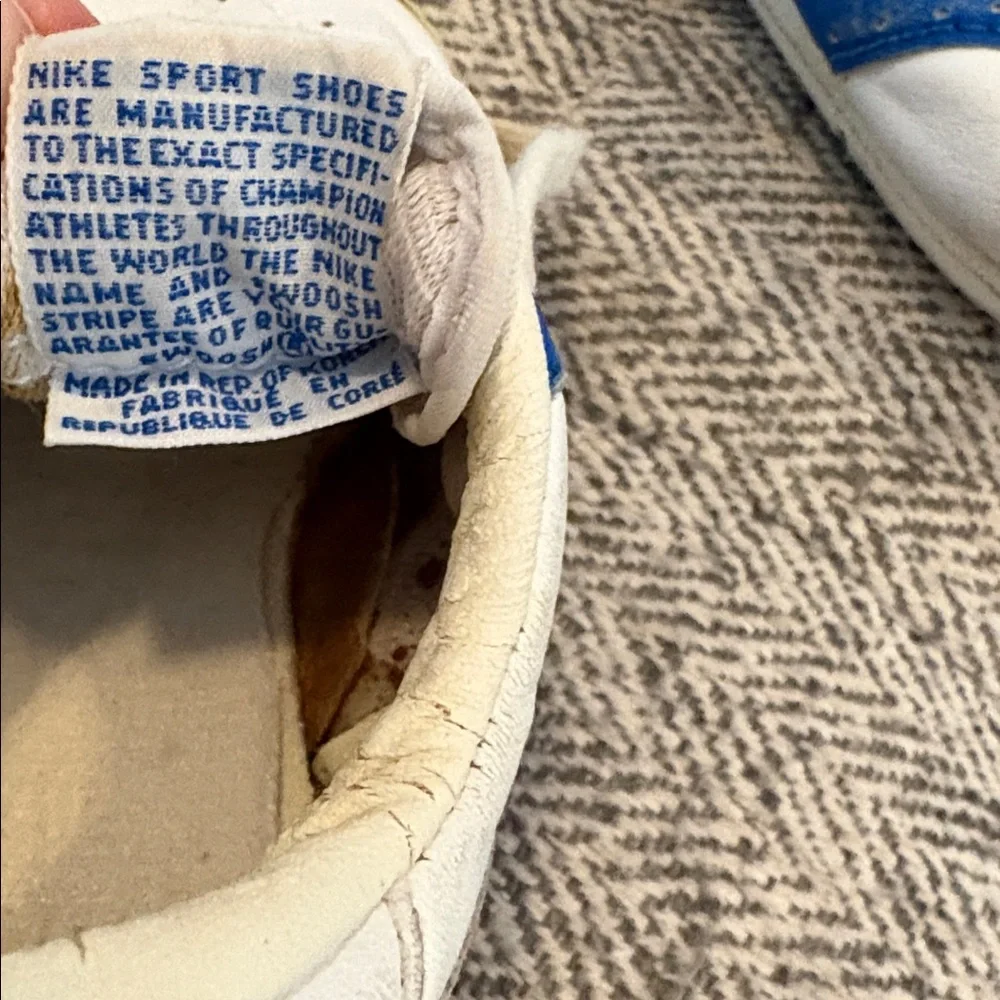 Vintage Nike toddler shoes size 5